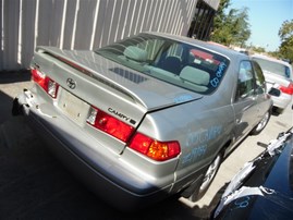 2000 TOYOTA CAMRY LE SILVER 2.2 AT Z19789